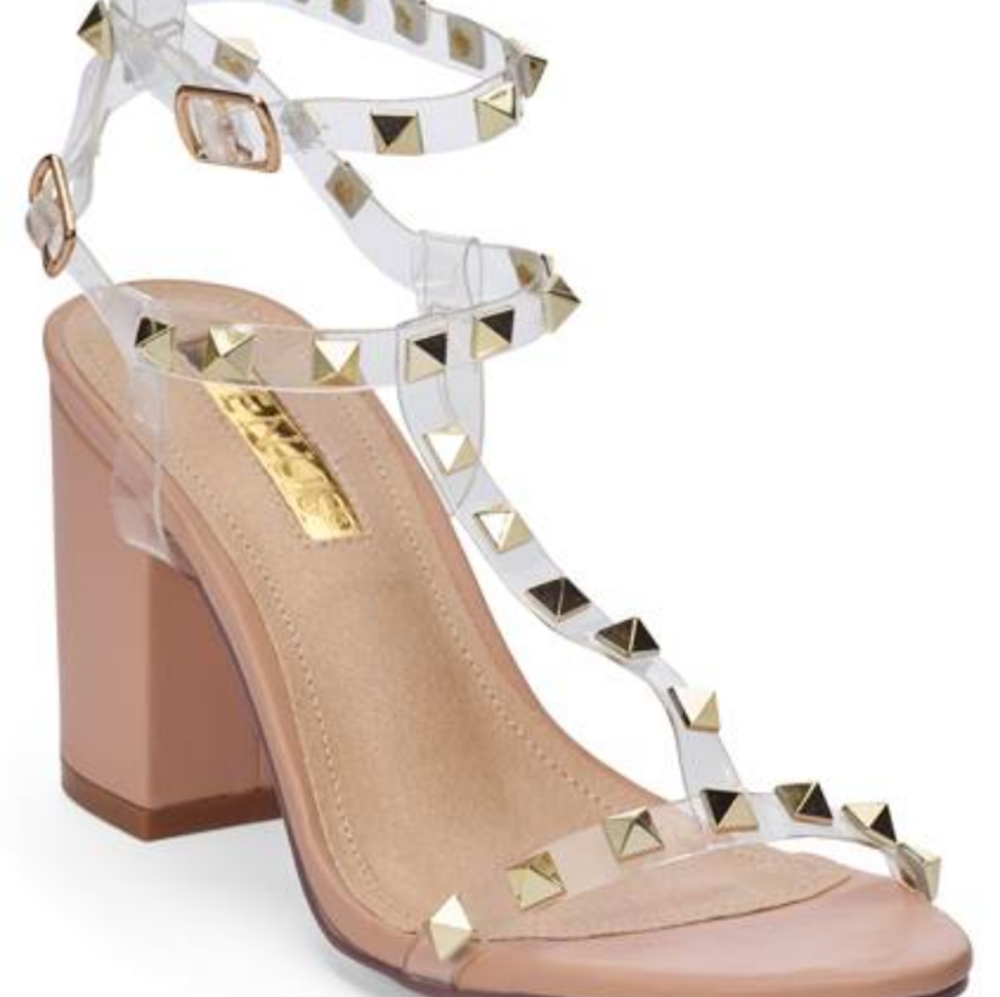 Women's studded shoes